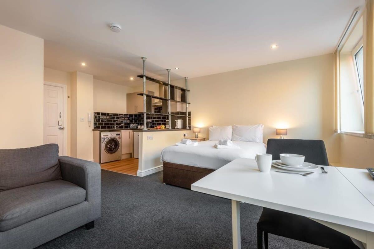 Modern & Bright Budget Studio In Central Doncaster Apartment Bagian luar foto