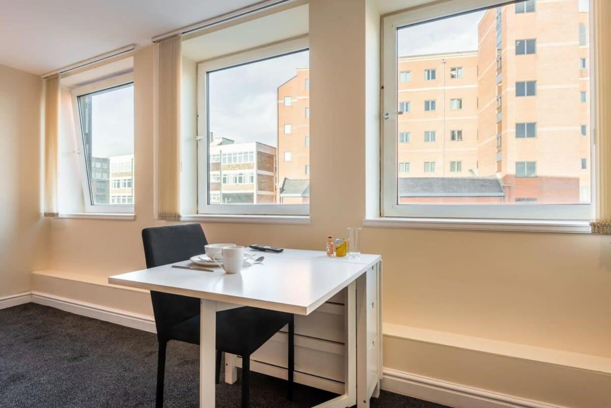 Modern & Bright Budget Studio In Central Doncaster Apartment Bagian luar foto