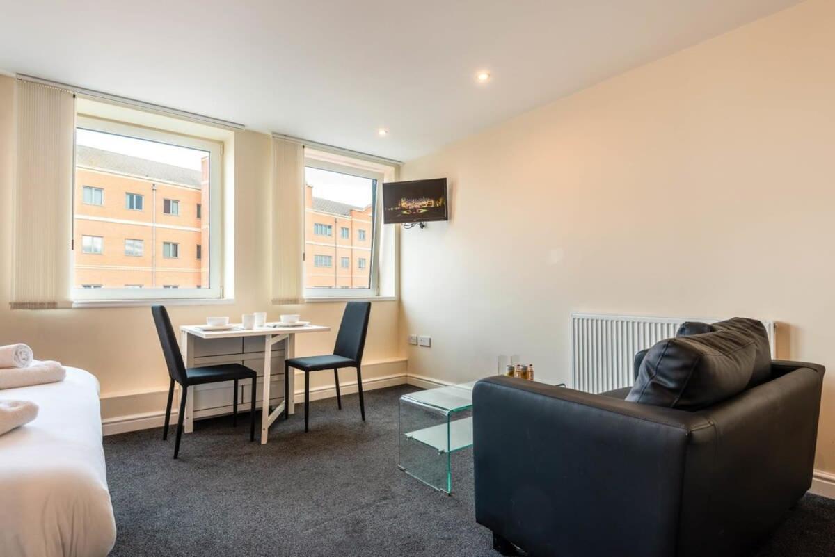 Modern & Bright Budget Studio In Central Doncaster Apartment Bagian luar foto