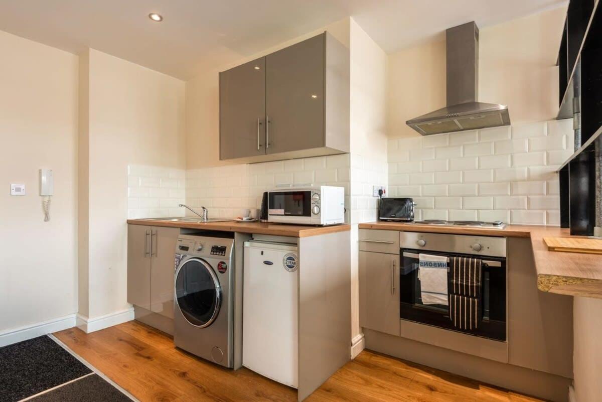 Modern & Bright Budget Studio In Central Doncaster Apartment Bagian luar foto
