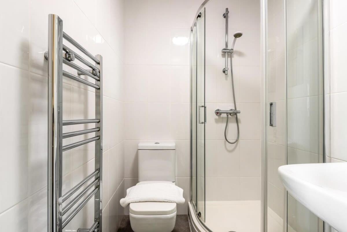 Modern & Bright Budget Studio In Central Doncaster Apartment Bagian luar foto