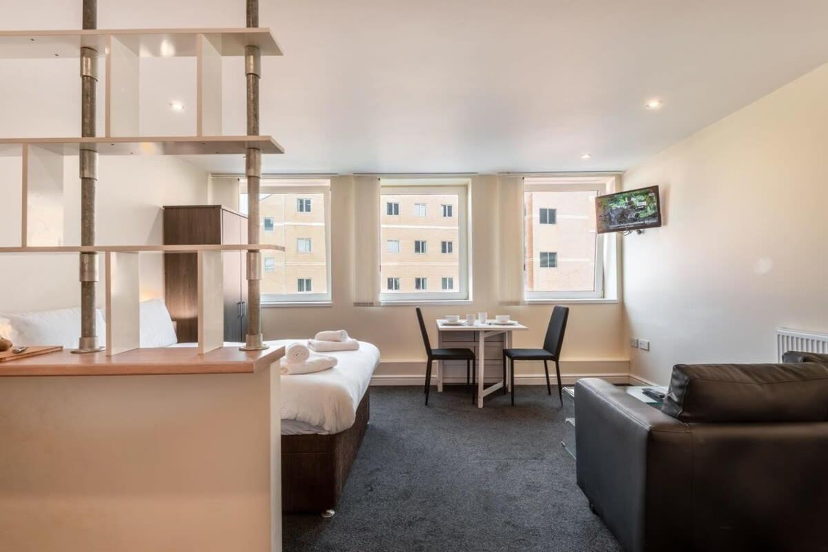 Modern & Bright Budget Studio In Central Doncaster Apartment Bagian luar foto