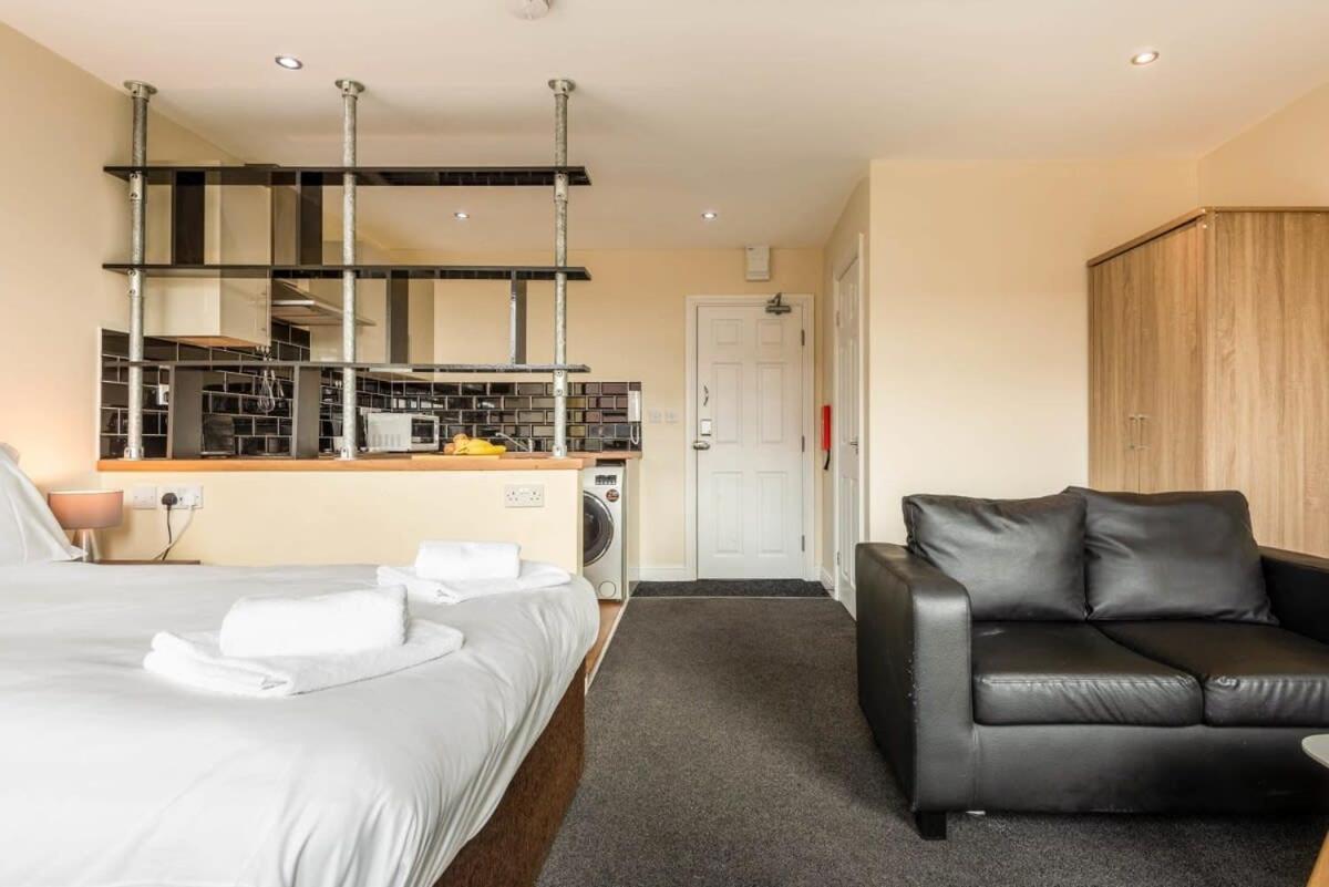 Modern & Bright Budget Studio In Central Doncaster Apartment Bagian luar foto